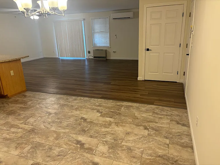 4 Commonwealth Dr — Photo 50