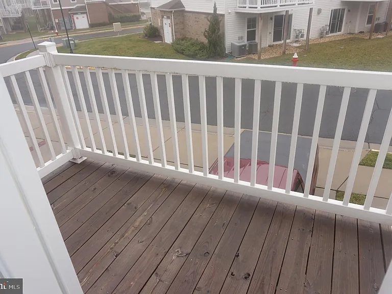 42281 Canary Grass Sq — Photo 13