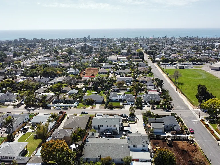 Stewart St — Photo 10