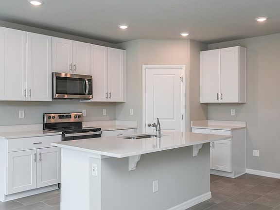 5th image of 38981 Harlow Rose Dr