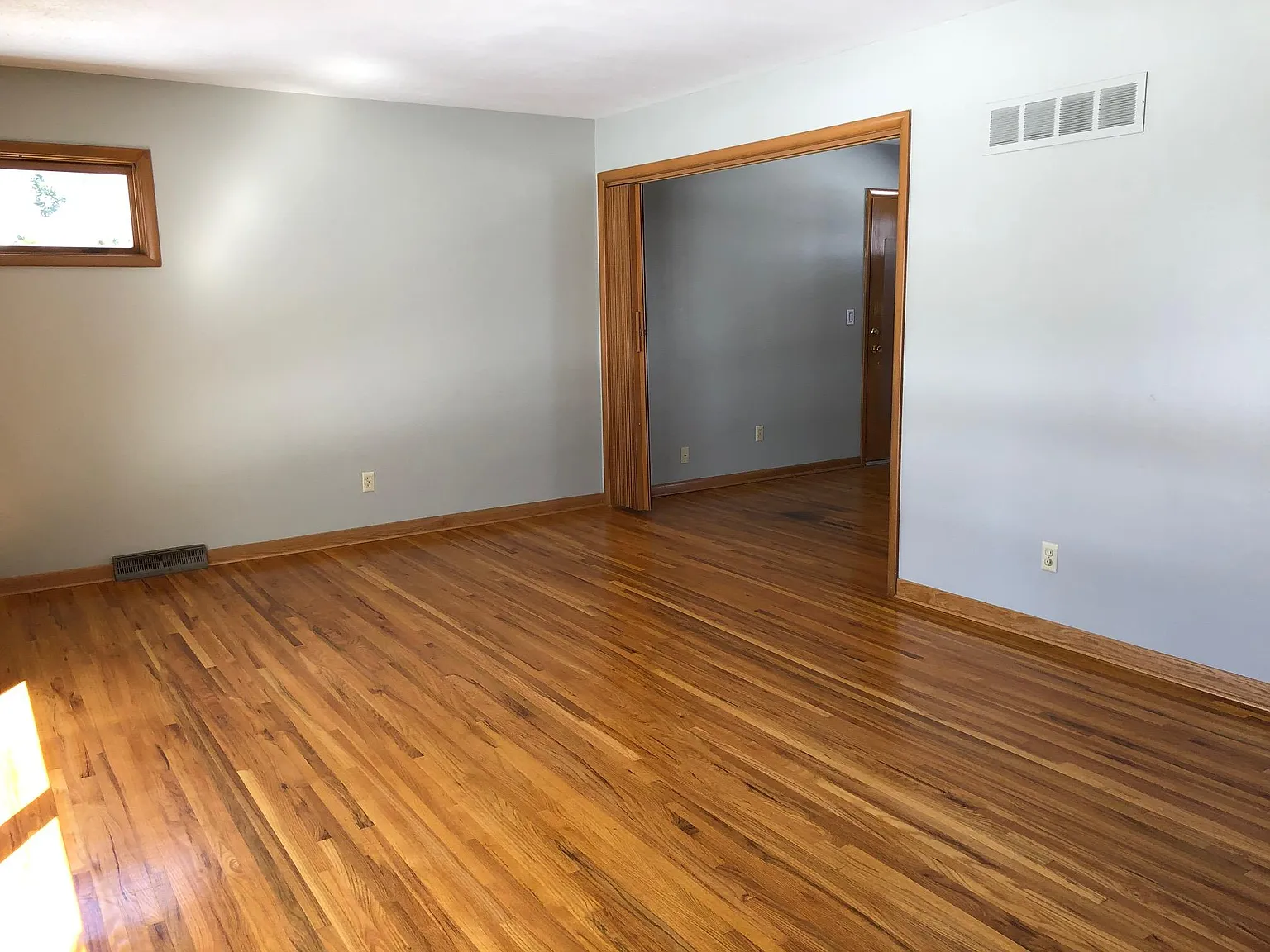 3 bed, 2463 sqft, $1,850 — Photo 4