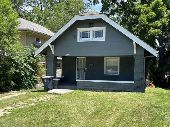 5127 Olive St, Kansas City, MO 64130