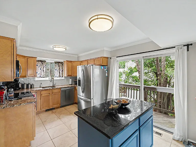 4316 Silas Hutchinson Dr — Photo 6