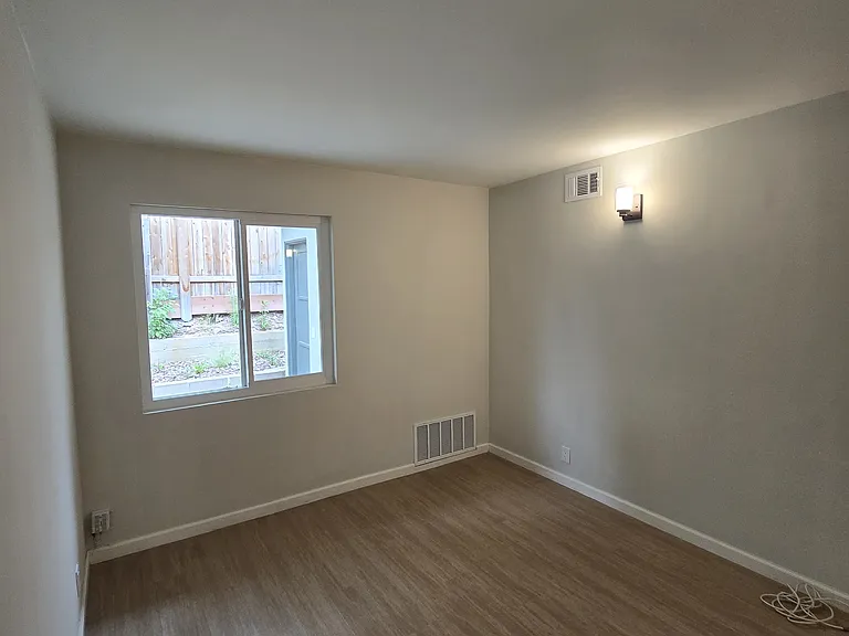 2688 Lake Ave #2690 — Photo 16