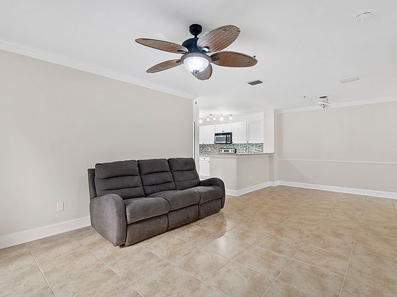 4th image of 4024 Crockers Lake Blvd APT 611