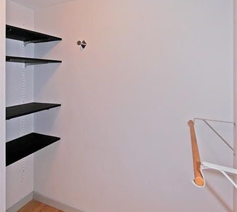 4th image of 1001 Pine St Unit 1007