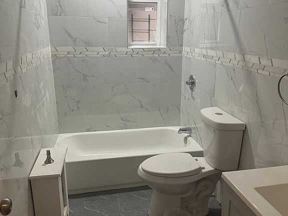 3rd image of 1139 Fteley Ave APT 1R
