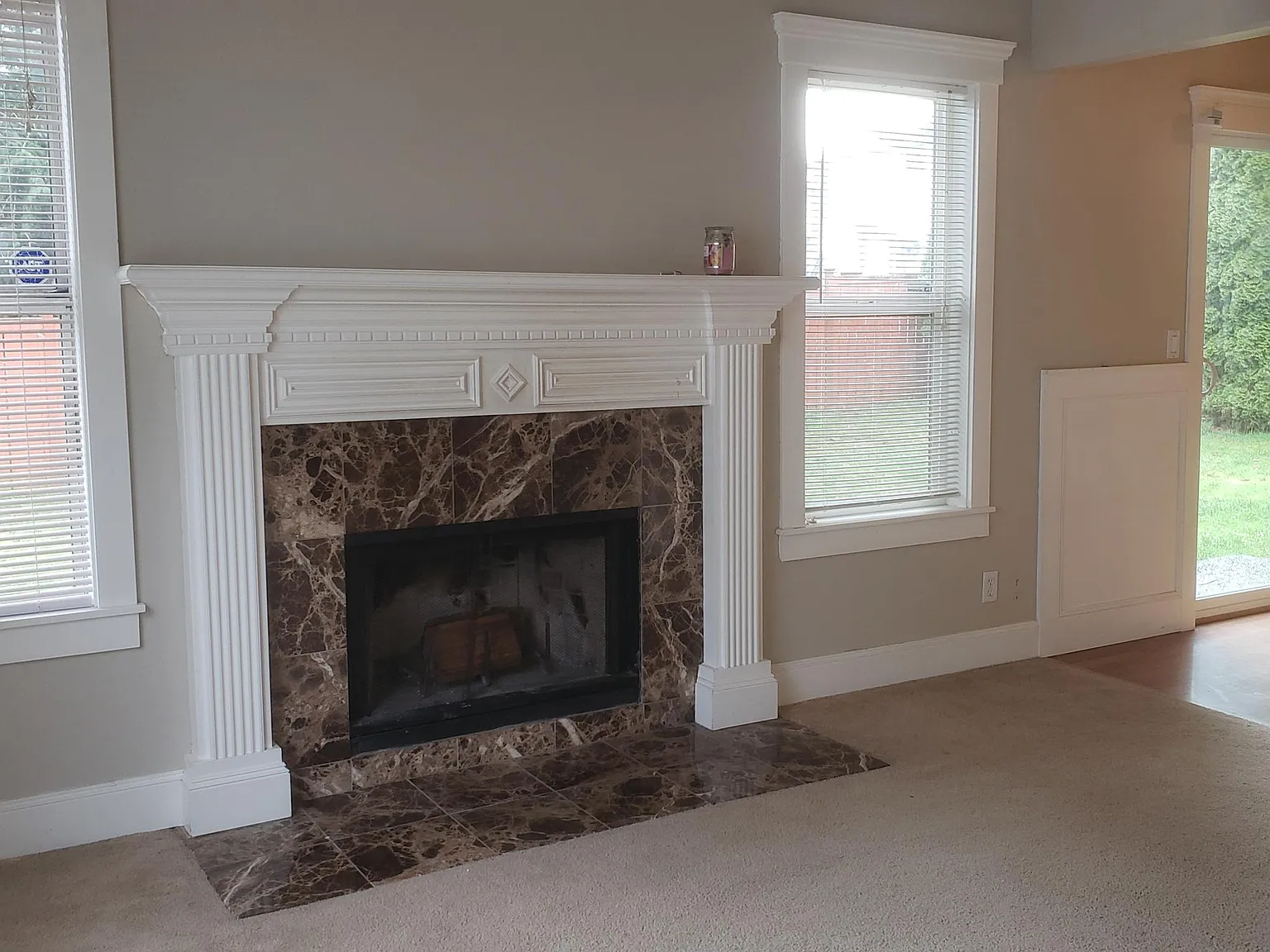 3 bed, 2.5 bath, 1581 sqft, $3,538 — Photo 4