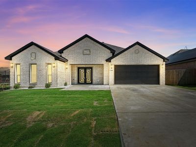 2410 Lauren St, Mabank, TX, 75147