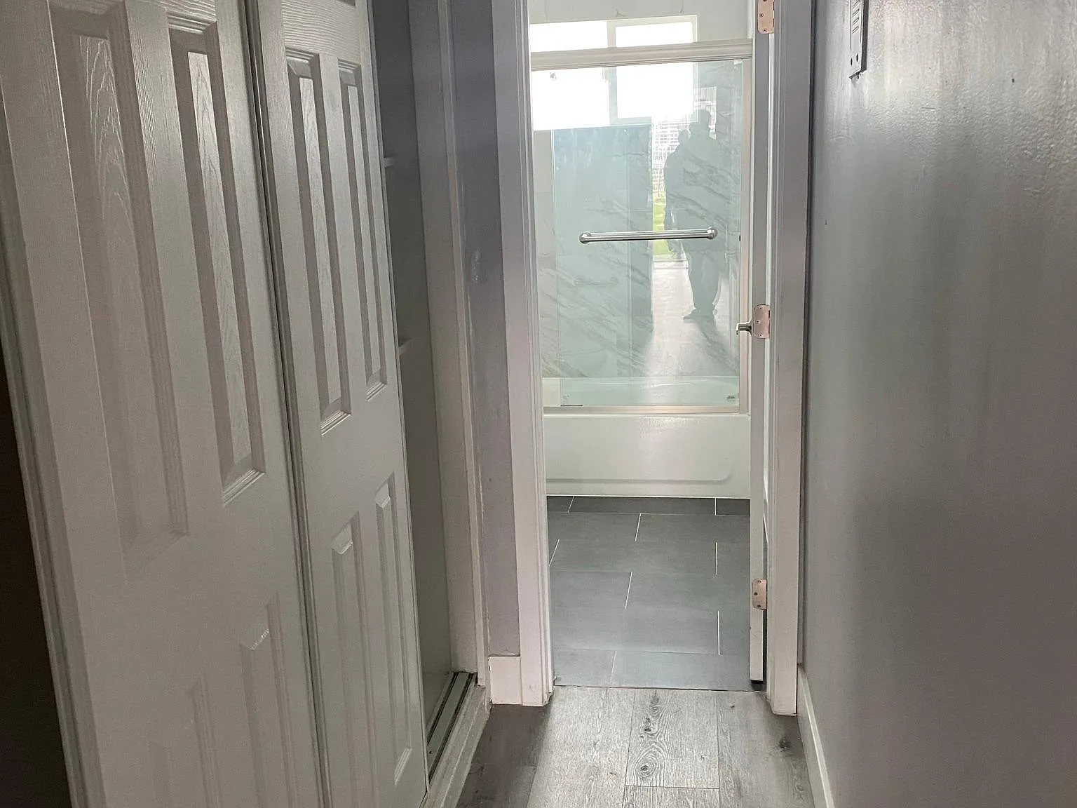 Studio, 400 sqft, $1,395 — Photo 3