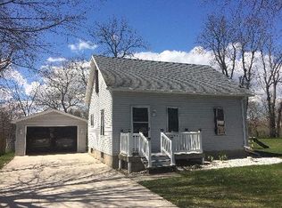 2044 Silver St, Manitowoc, WI 54220