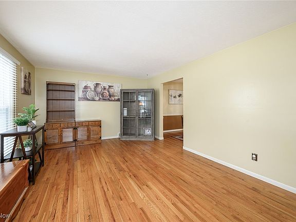 4th image of 4462 Timberdale Dr