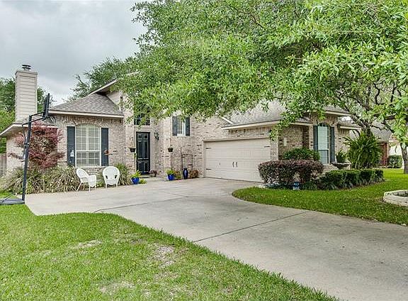 2nd image of 1101 Brighton Bend Ln
