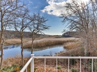 37 Fiddlers Cir, Hyannis, MA 02601