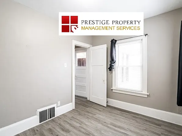 5832-5834 W Walker St, Milwaukee, WI 53214