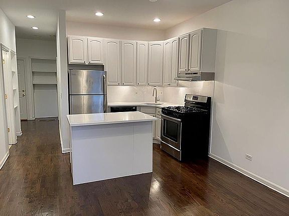 2nd image of 2246 N Magnolia Ave APT 2F