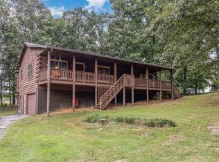 232 Owens Cir NE, Calhoun, GA 30701