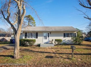 571 Garfield Ave, Toms River, NJ 08753