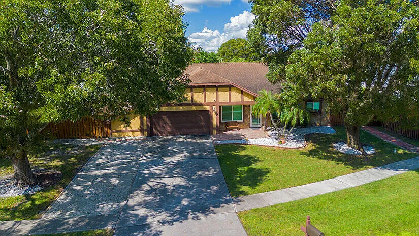 Furnished House in Sunrise FL — Photo 2