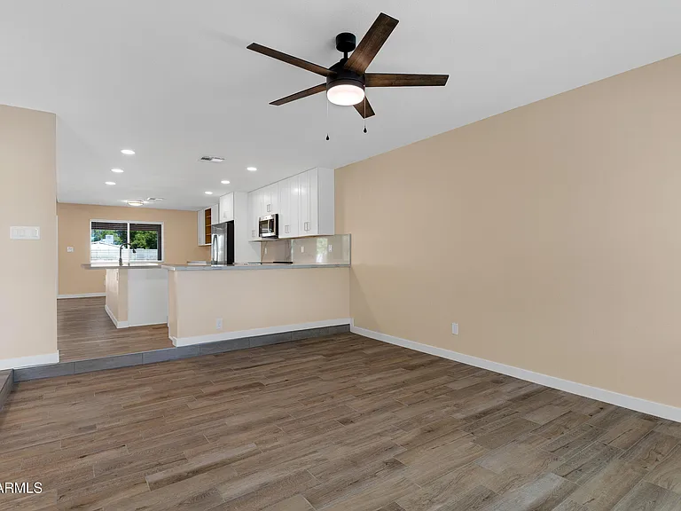 18408 N 46th Dr — Photo 8
