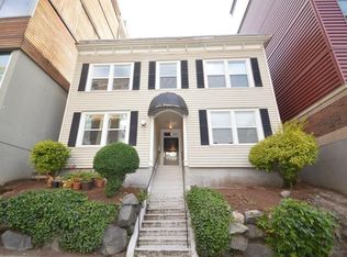 215 Pontius Ave N #1-B, Seattle, WA 98109