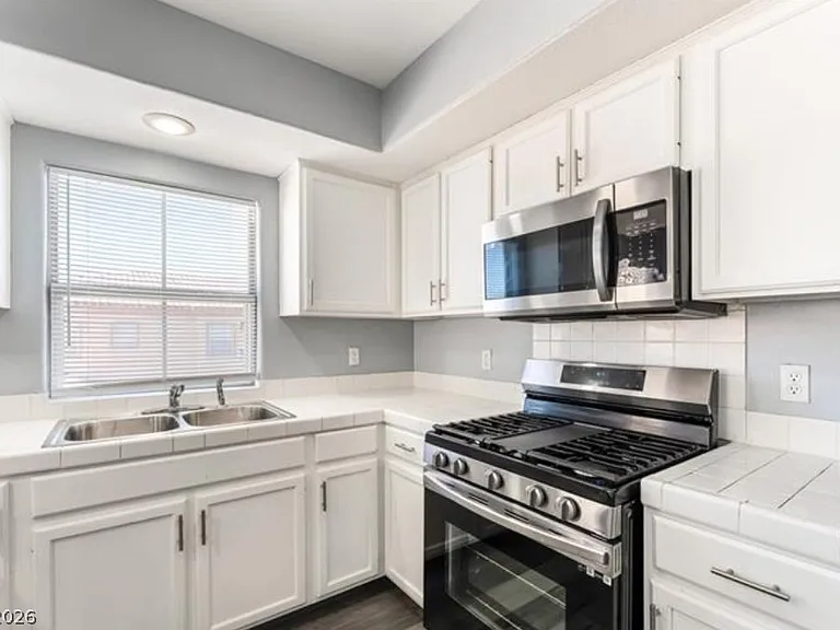 3609 Pintadas St #202 — Photo 7