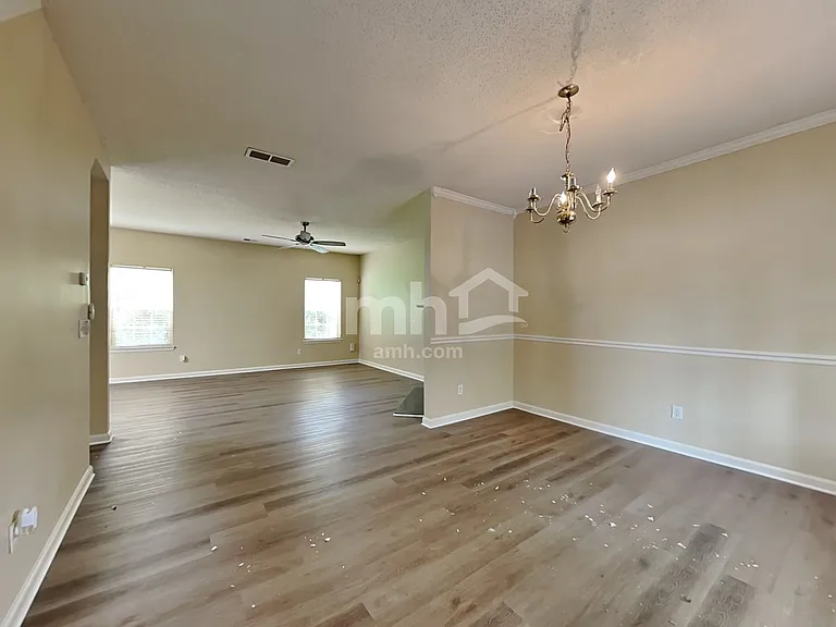 1610 Thornwick Trce — Photo 7