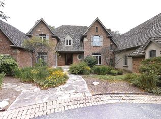 1320 Pleasant Ln, Glenview, IL 60025