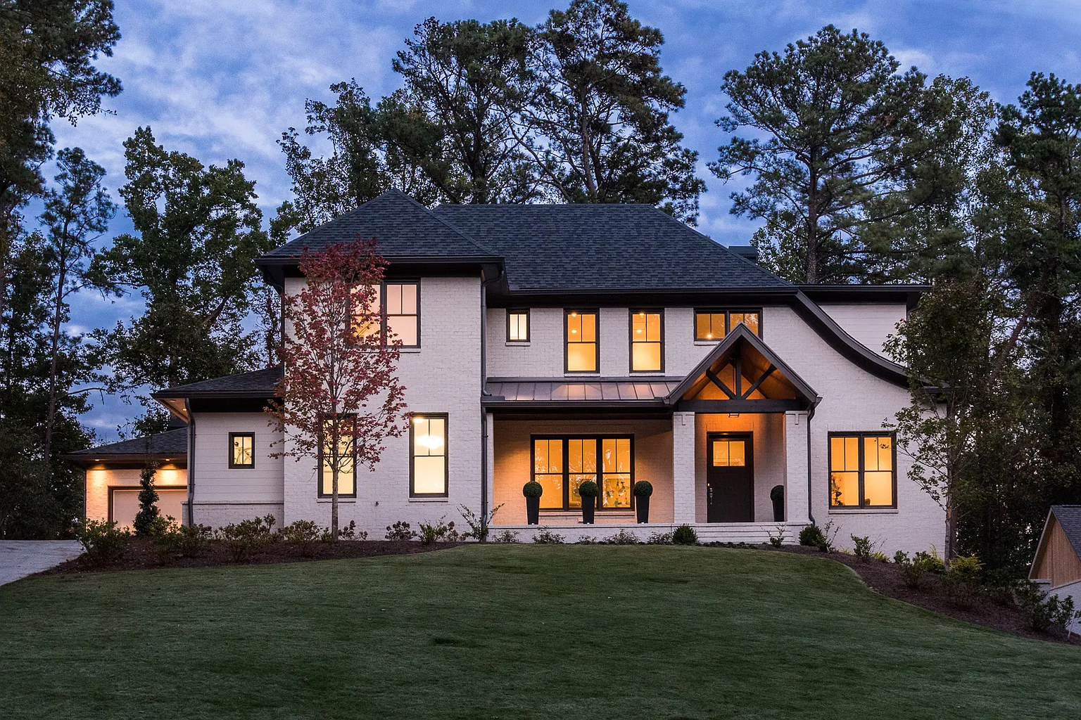 420 Montevallo Dr NE photo 1