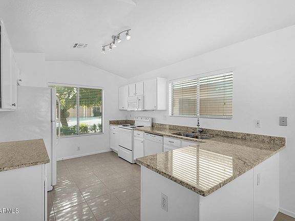 5th image of 8642 W LOCKLAND Court