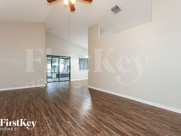 4th image of 4322 Kipling Ave