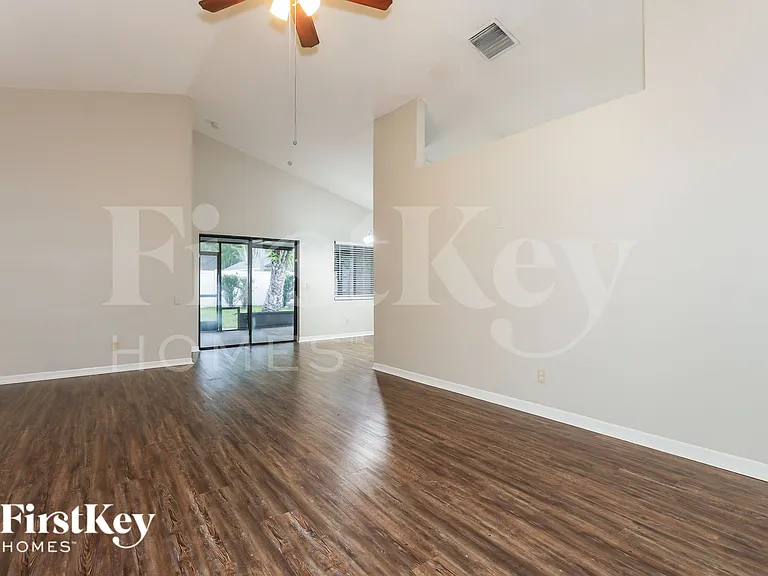 4322 Kipling Ave — Photo 4