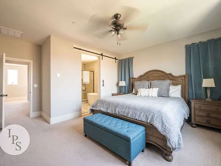 4299 Vineyard Dr — Photo 34