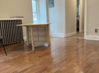 205 S 42nd St APT C2, Philadelphia, PA 19104