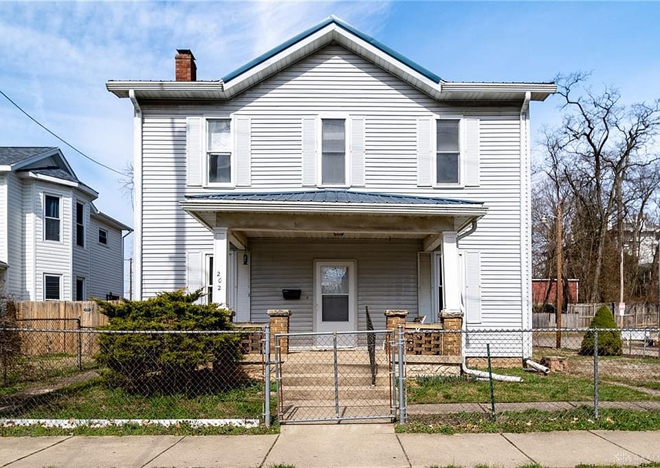 1st image of 202 E 3rd St