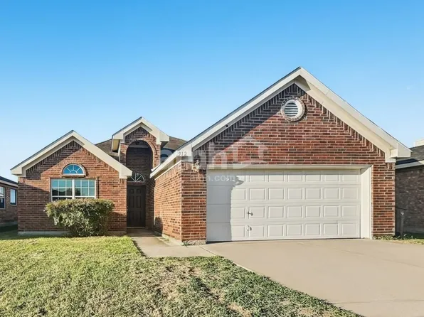 912 Buffalo Springs Dr, Fort Worth, TX 76140