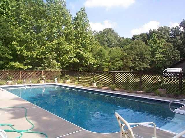 2nd image of 10003 Holly Grove Rd