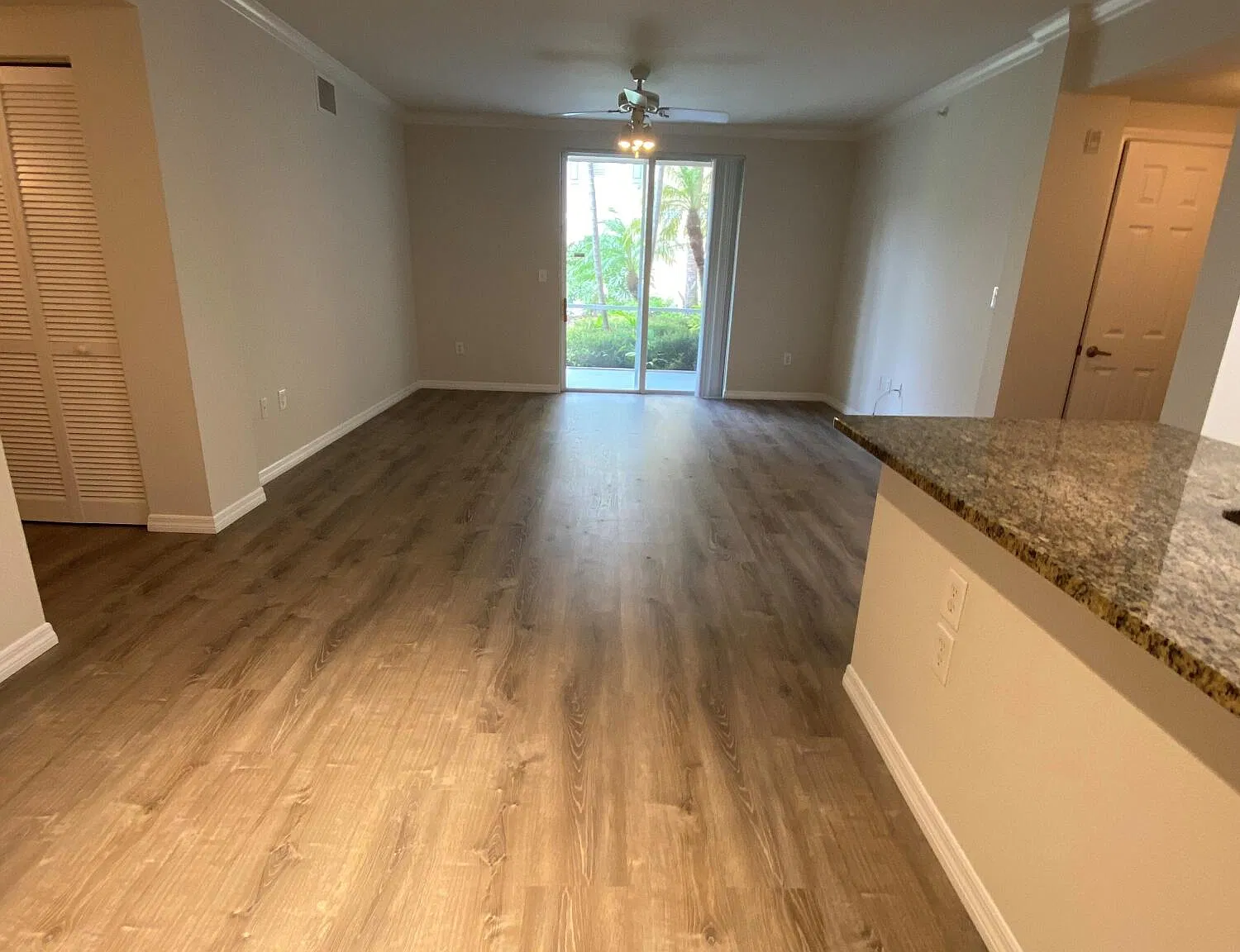 6505 Emerald Dunes Dr — Photo 3