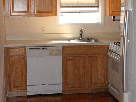 2nd image of 15535 78th St #2