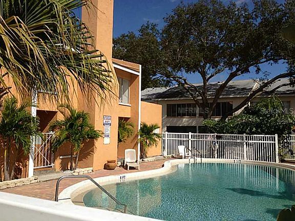 3rd image of 720 100th Ave N APT 203