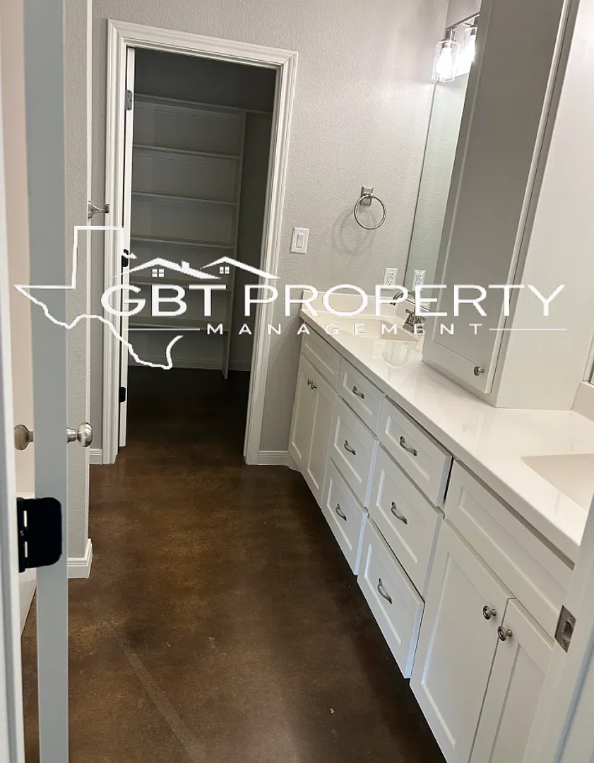 Brand New 3 bed 2 bath House! — Photo 3