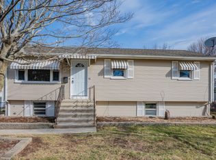 30 Earl St, Bristol, CT 06010