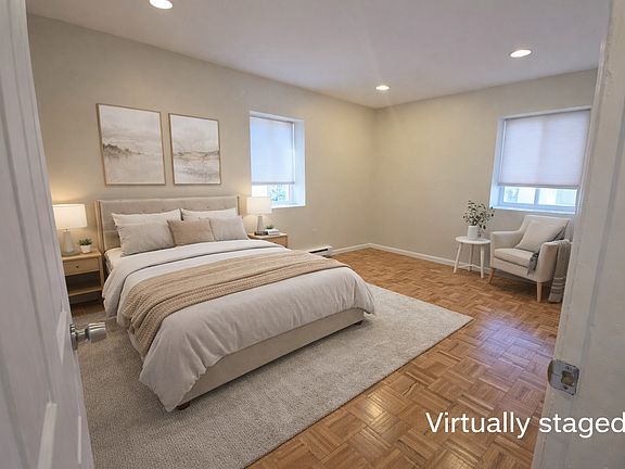 5th image of 10 Scottfield Rd APT 22