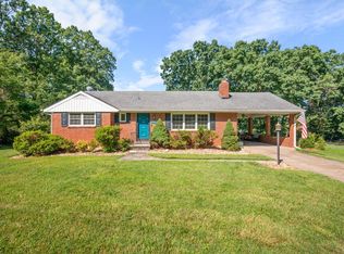 1228 Lakeview Dr, Lynchburg, VA 24502