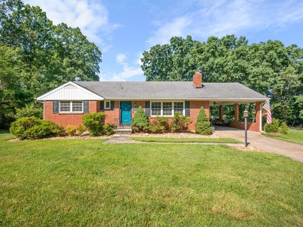 1228 Lakeview Dr, Lynchburg, VA 24502