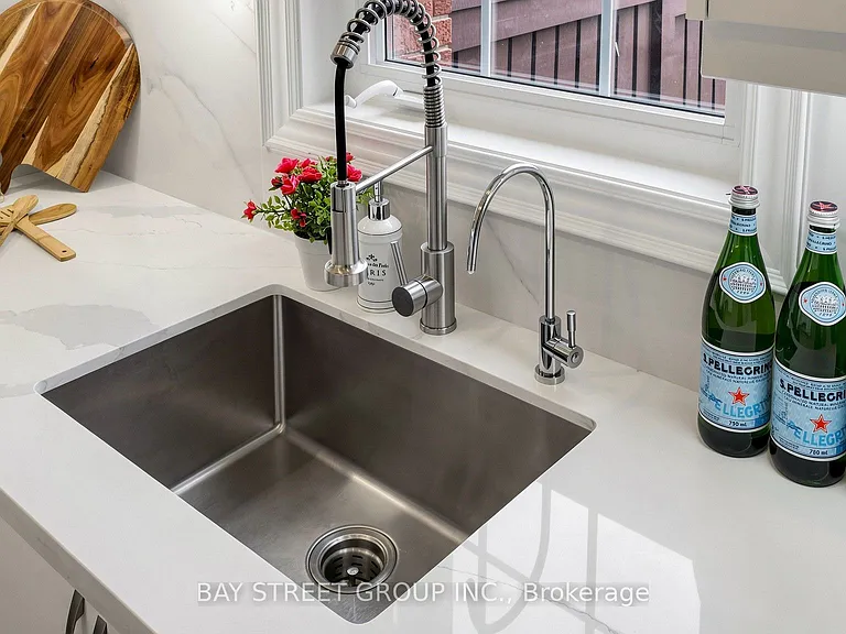 97 Zokol Dr — Photo 15