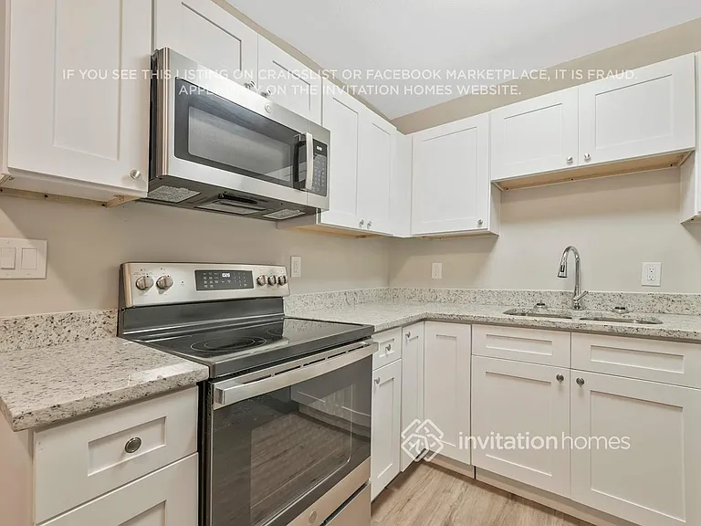 2831 Sanka Dr — Photo 5
