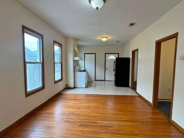 41 Delaware St #303, Elizabethport, NJ 07206