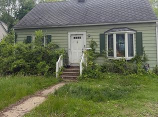 1018 Fitch St, Albion, MI 49224