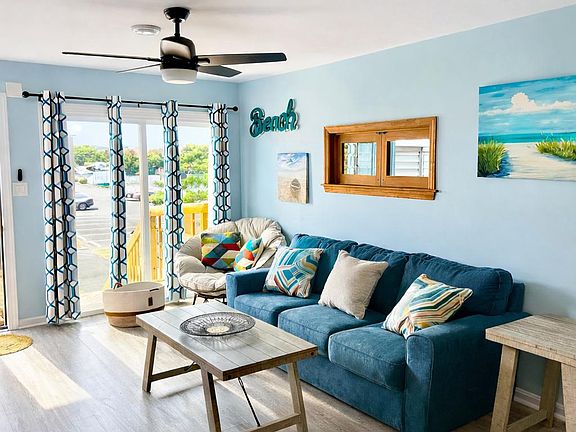 4th image of 105 120th St Unit 37